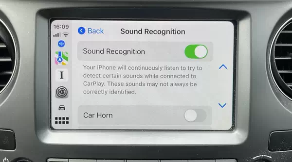 如何使用 iOS 18 中便捷的 CarPlay 新功能插图