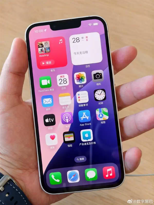 4499元开卖！iPhone 16e黑、白两色真机图一览：黑边宽到窒息