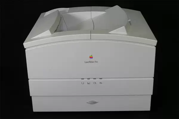 苹果 LaserWriter Pro 630 打印机